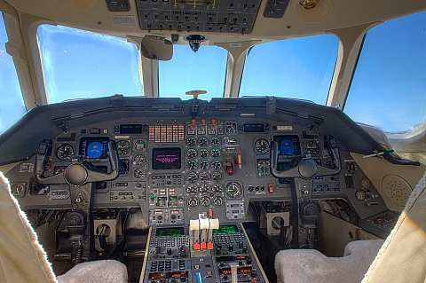 Dassault Falcon 900