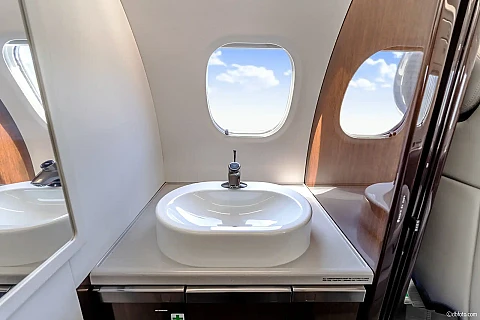 2020 Embraer Phenom 300E (N428K)